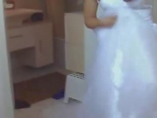 Adolescent i henne bryllup kjole knullet hardt