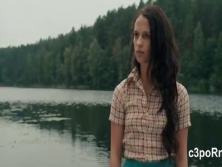 Alicia vikander pranašesnis scena