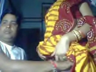Delhi wali delightful bhabi -ban saree kitett által férj mert pénz