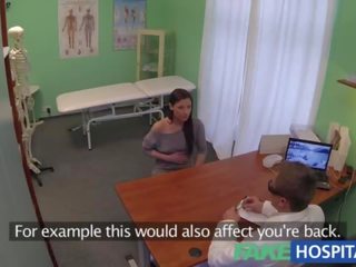 Fakehospital ซ่อนเร้น cameras จับ ผู้ป่วย การใช้ การนวด tool สำหรับ an ออกัสซั่ม