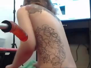 Glorioso mamalhuda tatuado cativante é assim molhada com dela caralho.