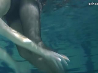 Lozhkova ใน เห็น ตลอด ขาสั้น ใน the สระว่ายน้ำ: ฟรี เอชดี xxx วีดีโอ 35