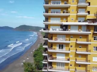 Jāšanās par the penthouse balkons uz jaco pludmale costa rica &lpar; andy savage & sukisukigirl &rpar;