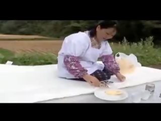 Outro gorda asiática middle-aged fazenda esposa, grátis porcas filme cc