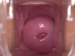 Težko kurba dildoing in prikazuje vagina globoko