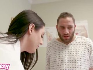 Trickery - terapeut angela vit fucks den fel patienten